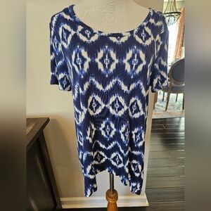 Dress Barn Size Small New w/ Tag Ikat Dyed Geometric Print Tee Crisscross Back